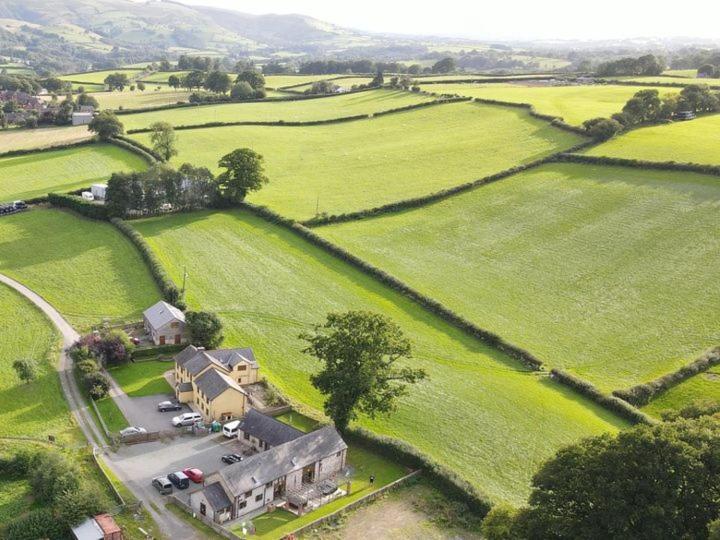 Gwilym'S Stable Apartment บลิตธ์เวลส์ ภายนอก รูปภาพ
